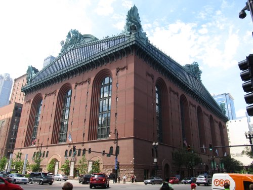 By Ken Lund from Reno, Nevada, USA - Harold Washington Library, Chicago, Illinois, CC BY-SA 2.0, https://commons.wikimedia.org/w/index.php?curid=56730653
