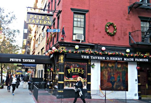 "Pete's Tavern, 129 E. 18th Street, New York City, was established in 1864 and was frequented by the writer O. Henry, who lived nearby at 55 Irving Place from 1903 to 1907." by John Wisniewski, Flickr, CC 2.0 (https://www.flickr.com/photos/johngonefishing/23201752805)