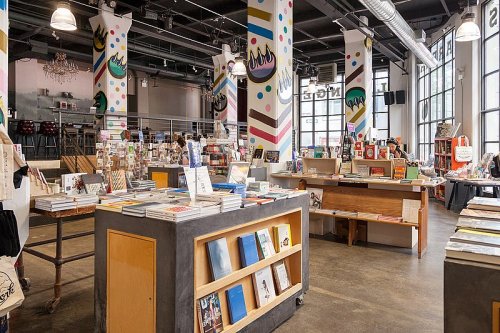 "Powerhouse Arena Bookstore, 28 Adams Street, Brooklyn NY" by Caroline Culler (Wgreaves), Wikimedia Commons (https://en.m.wikipedia.org/wiki/File:Powerhouse_Arena_Bookstore,_28_Adams_Street,_Brooklyn_NY.jpg)