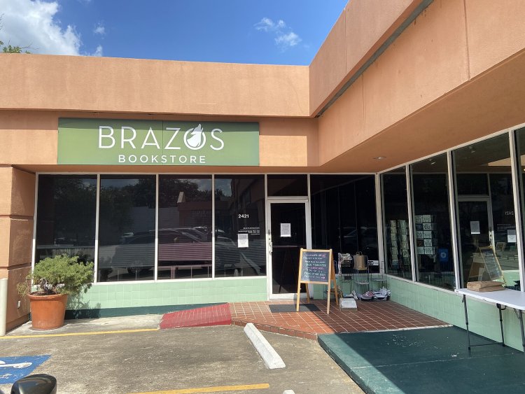 https://www.pw.org/files/styles/literary_places/public/literary_site_images/ltpl_brazos_bookstore.jpeg