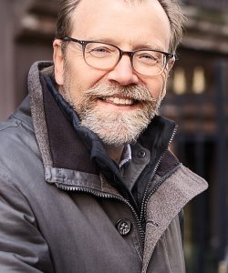 George Saunders